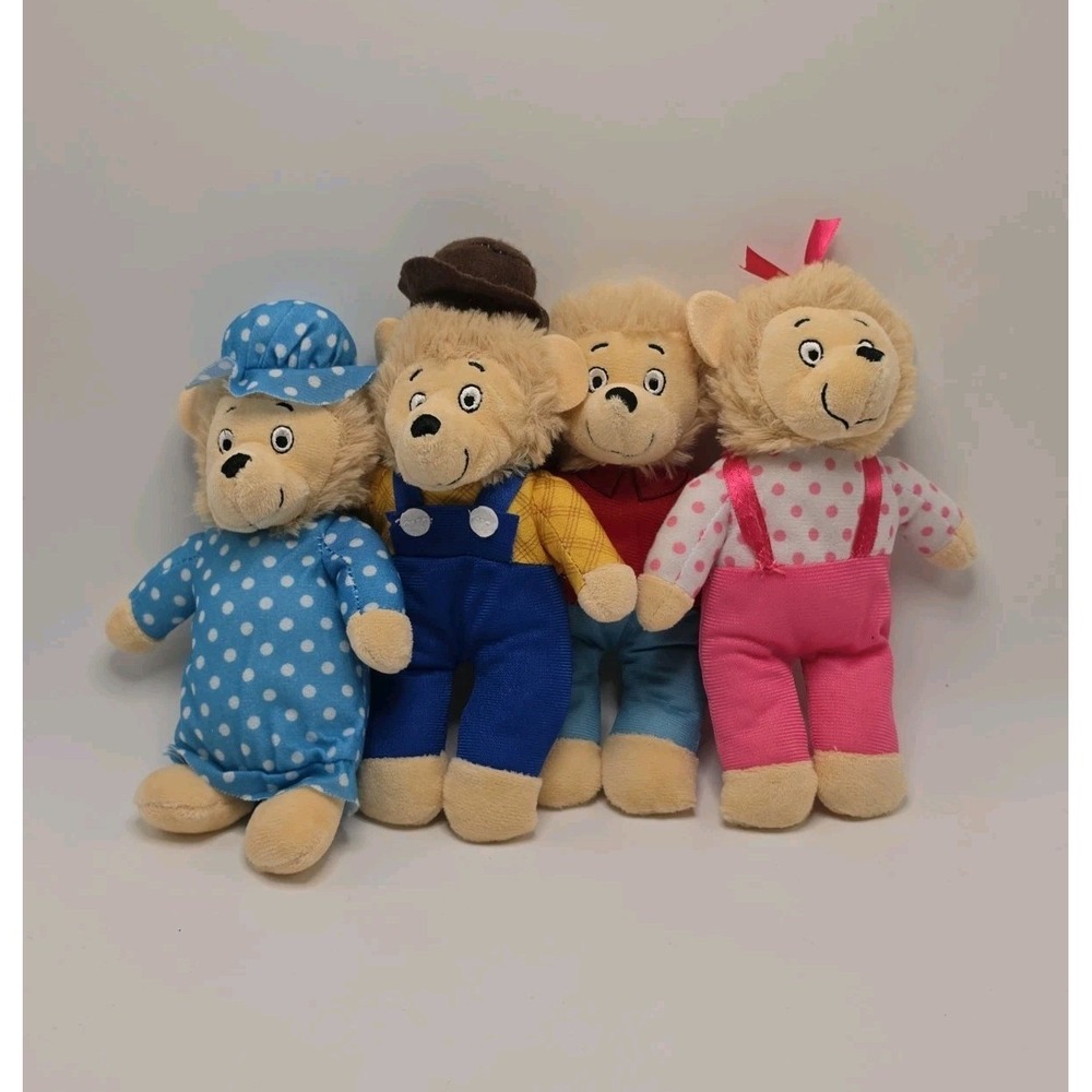 Berenstain Bears Plush Doll Family Lot of 4 Mama Papa Brother Sister Bear Dolls